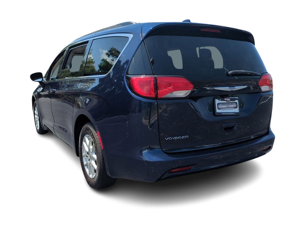 Thumbnail: 2020 Chrysler Voyager - 4