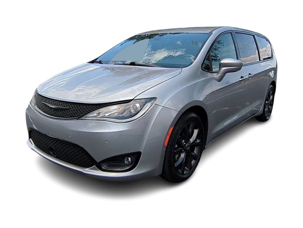 2020 Chrysler Pacifica Touring 20