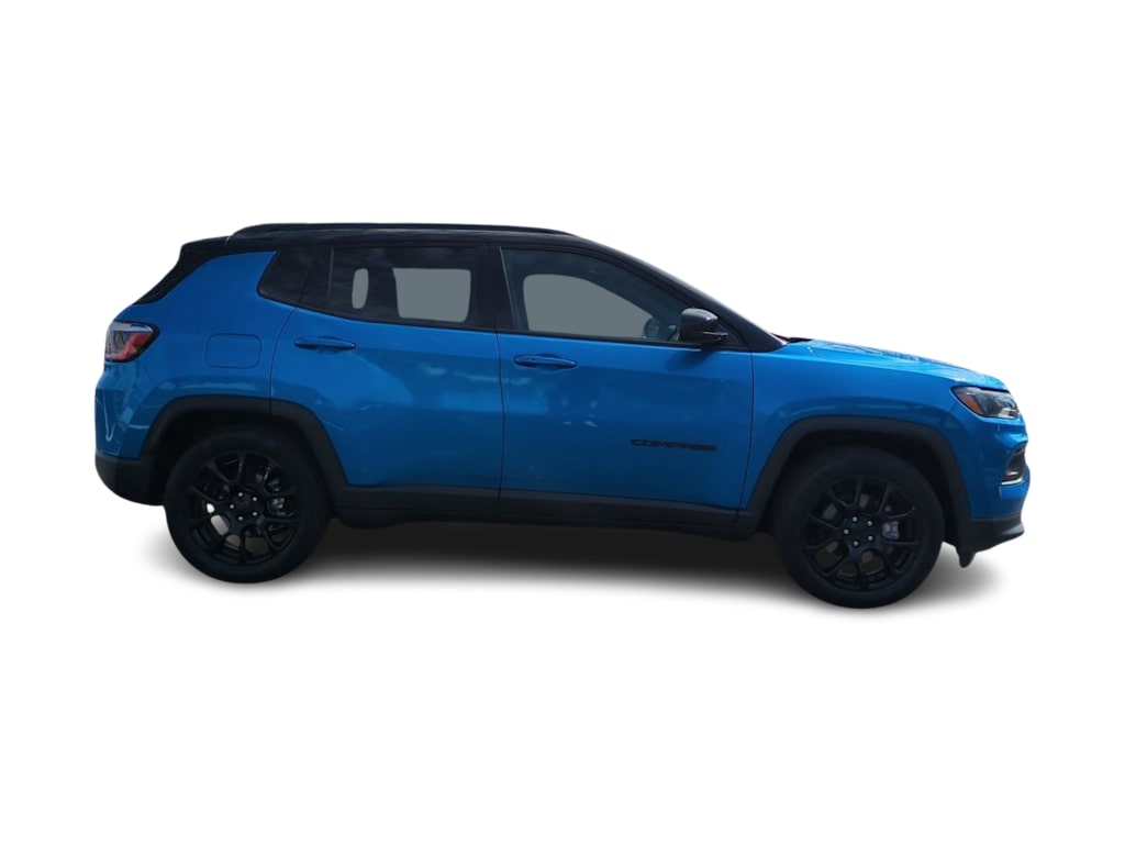 Thumbnail: 2022 Jeep Compass - 24