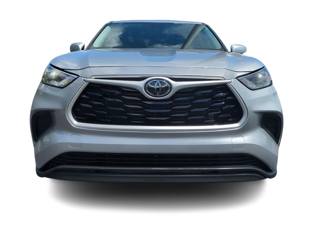 Thumbnail: 2023 Toyota Highlander - 6