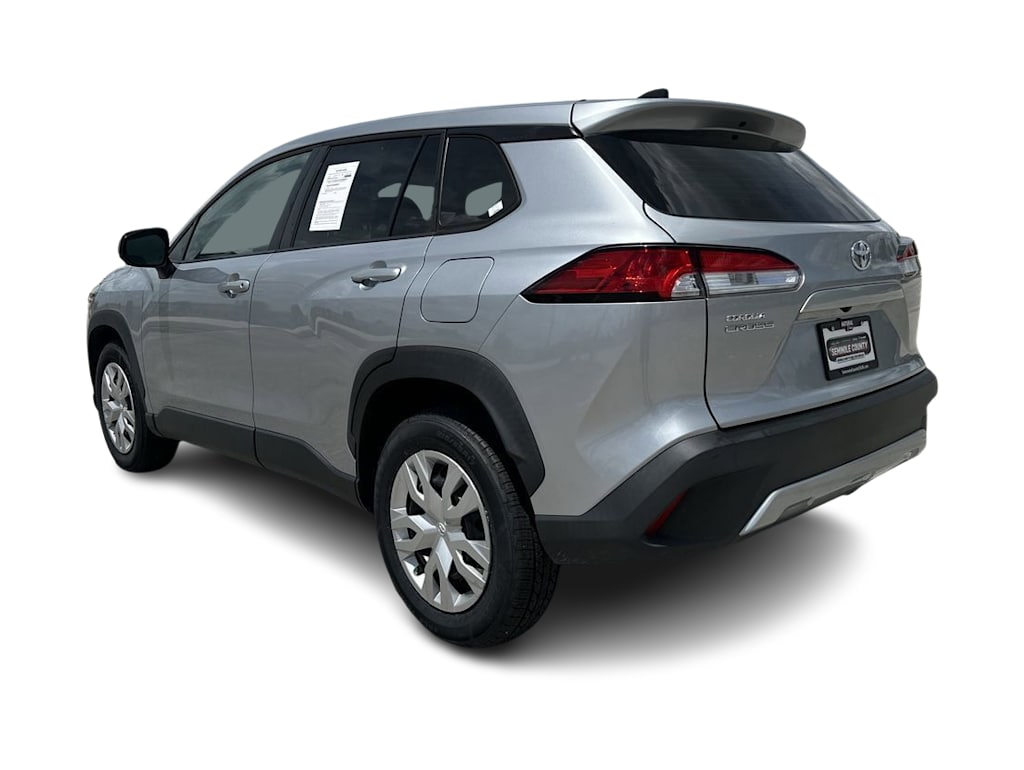 Thumbnail: 2022 Toyota Corolla Cross - 22