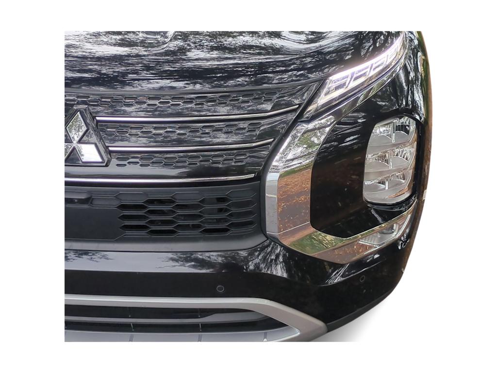 Thumbnail: 2024 Mitsubishi Outlander - 25