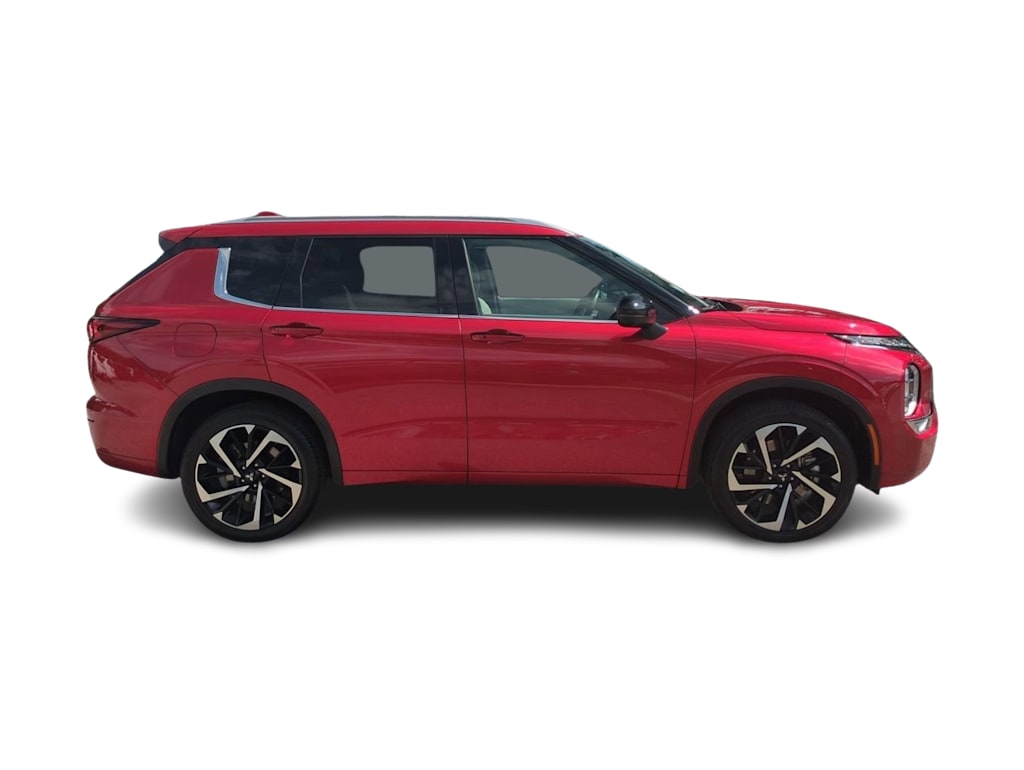 Thumbnail: 2024 Mitsubishi Outlander - 23
