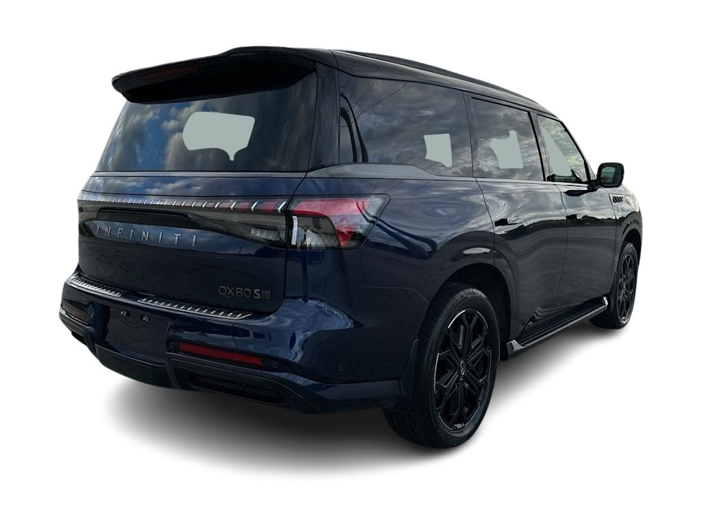 Thumbnail: 2026 INFINITI QX80 - 18