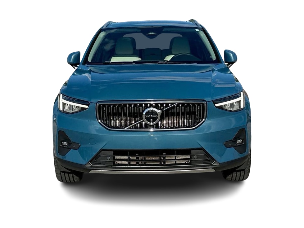 Thumbnail: 2023 Volvo XC40 - 6