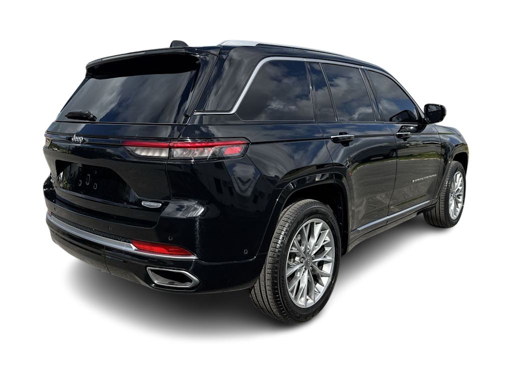 Thumbnail: 2022 Jeep Grand Cherokee - 22