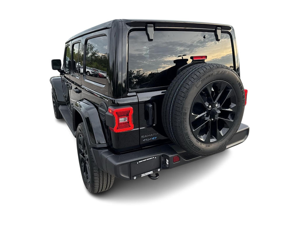 Thumbnail: 2025 Jeep Wrangler - 22