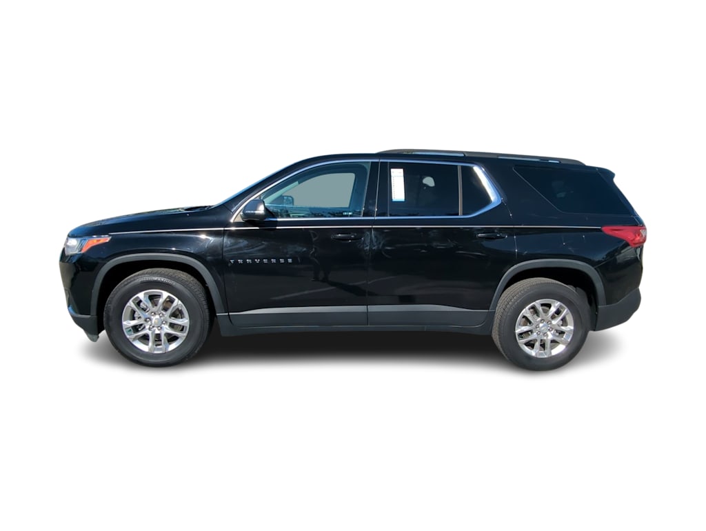 Thumbnail: 2021 Chevrolet Traverse - 3