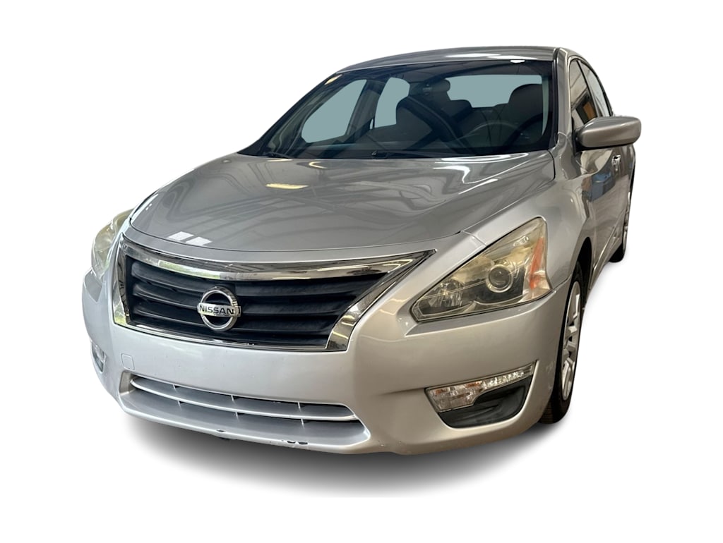 Thumbnail: 2015 Nissan Altima - 5