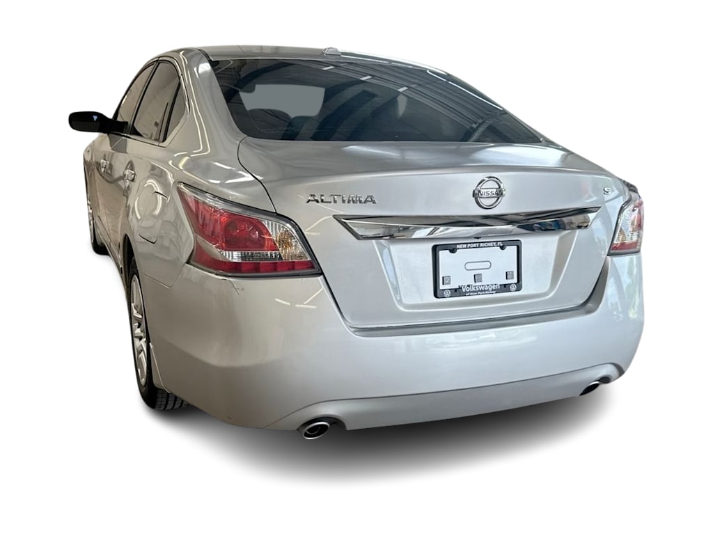 Thumbnail: 2015 Nissan Altima - 24