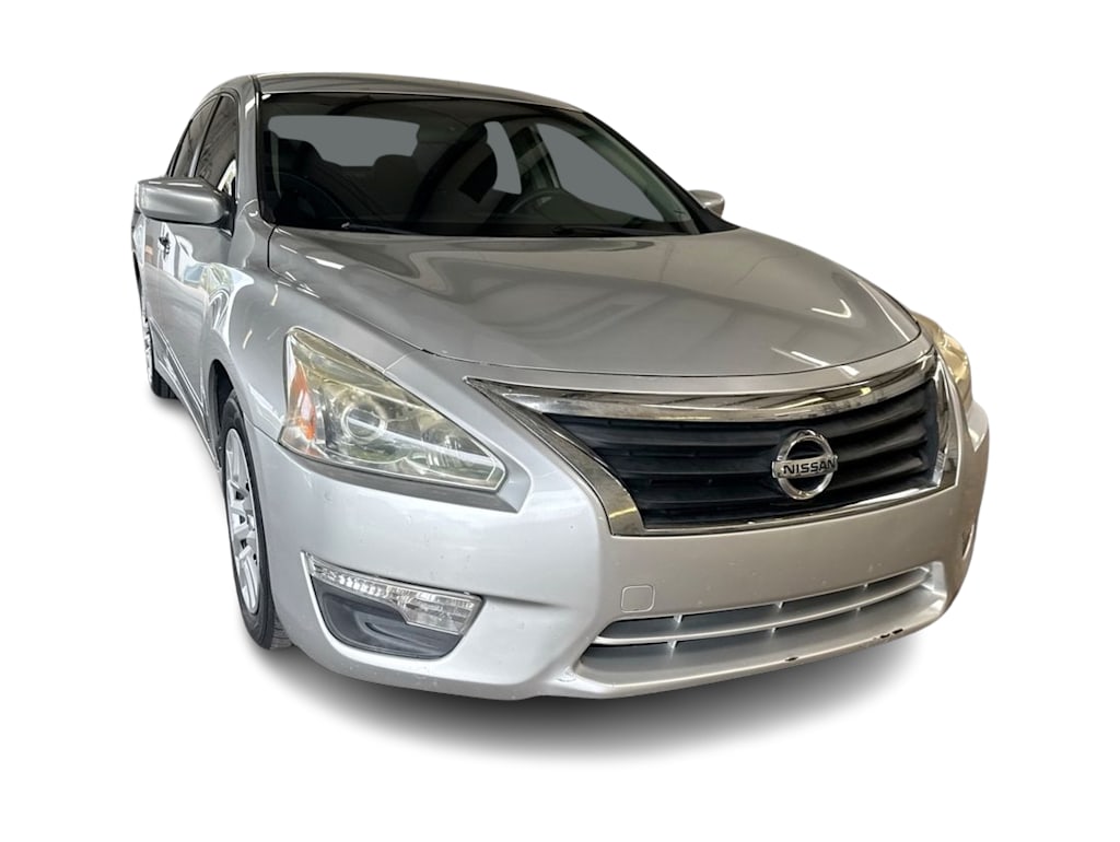 Thumbnail: 2015 Nissan Altima - 28