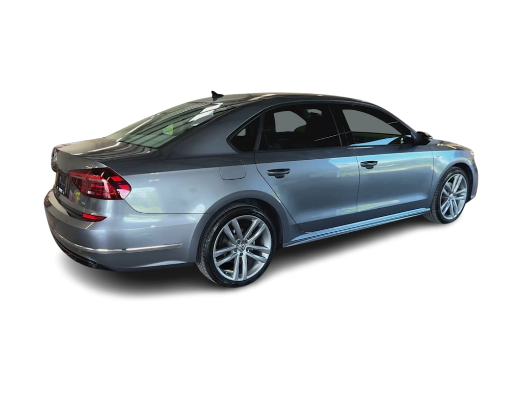 Thumbnail: 2018 Volkswagen Passat - 21
