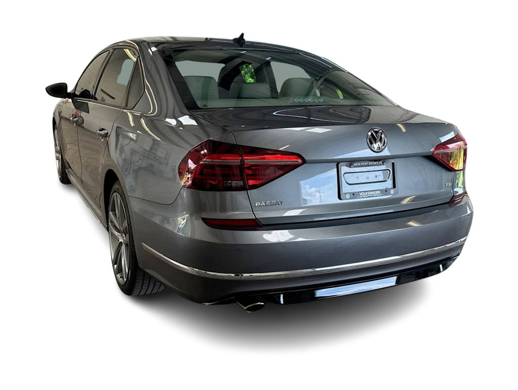 Thumbnail: 2018 Volkswagen Passat - 24