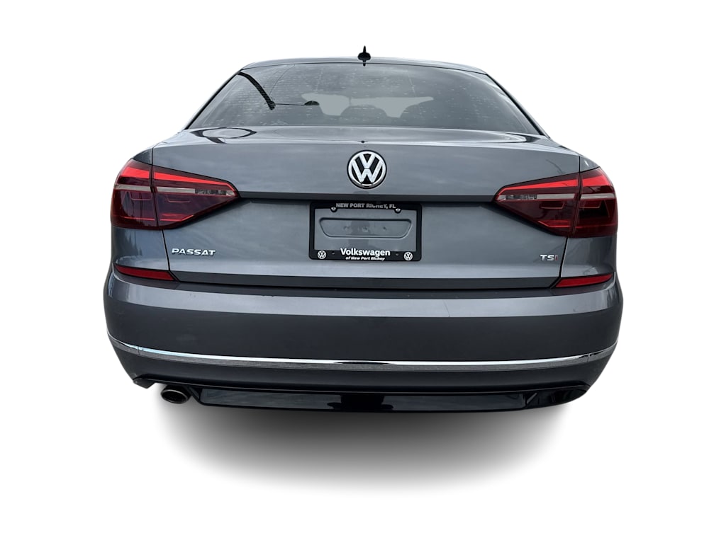 Thumbnail: 2018 Volkswagen Passat - 5