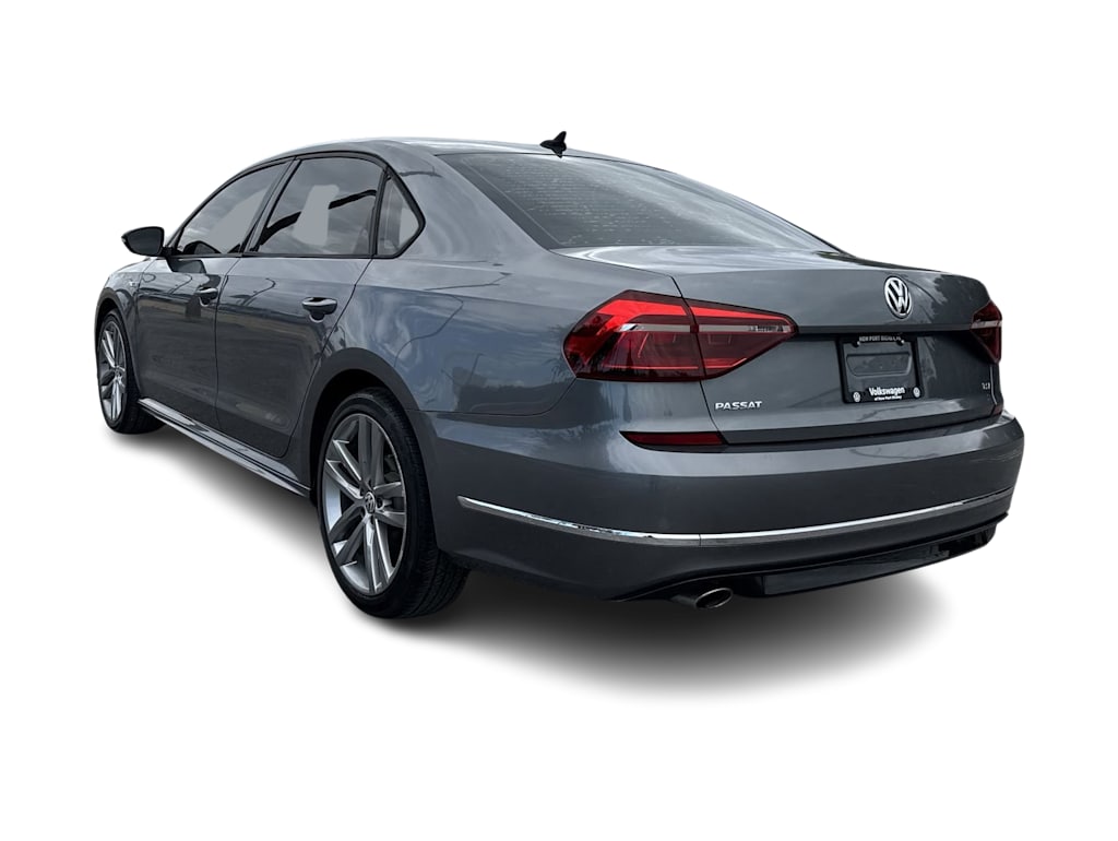 Thumbnail: 2018 Volkswagen Passat - 4