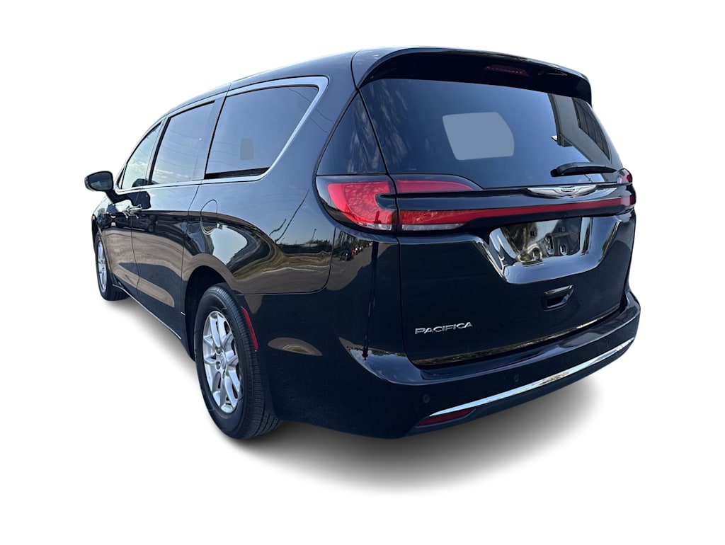 Thumbnail: 2025 Chrysler Pacifica - 4