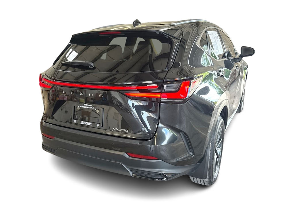 Thumbnail: 2025 Lexus ES - 26