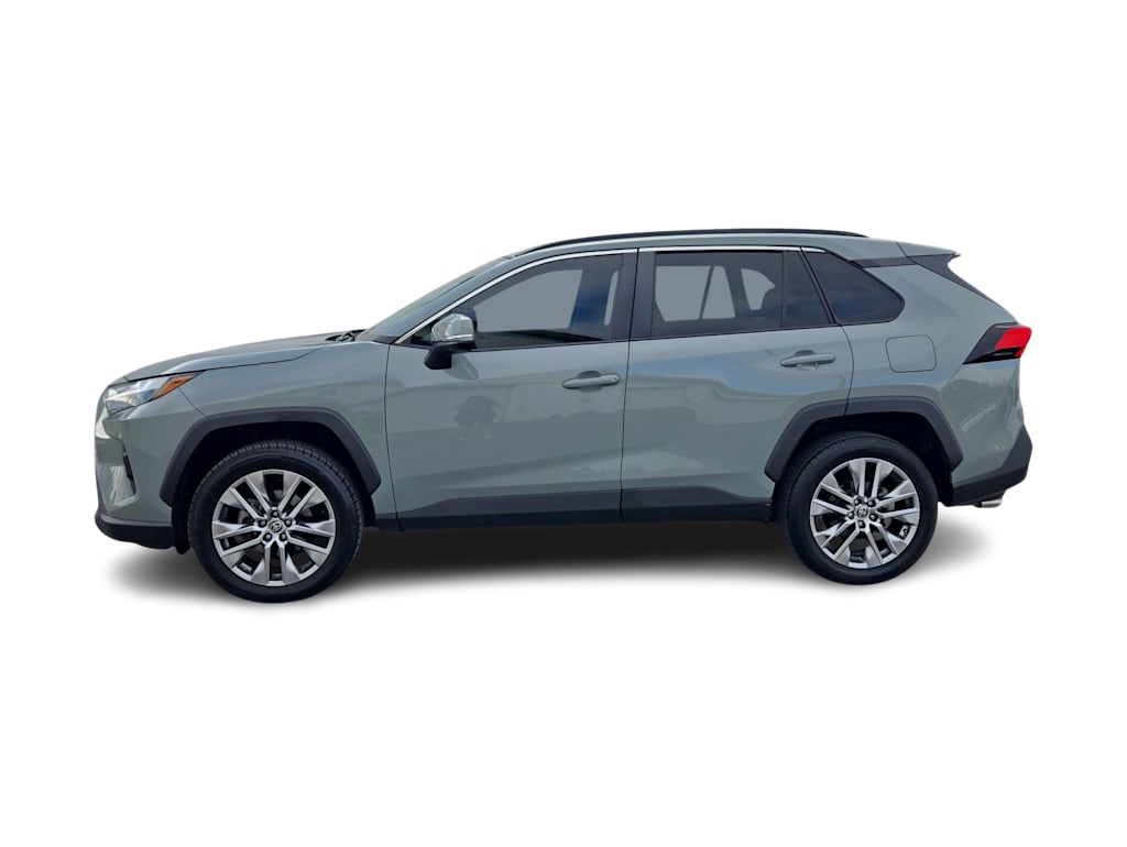 Thumbnail: 2022 Toyota RAV4 - 3