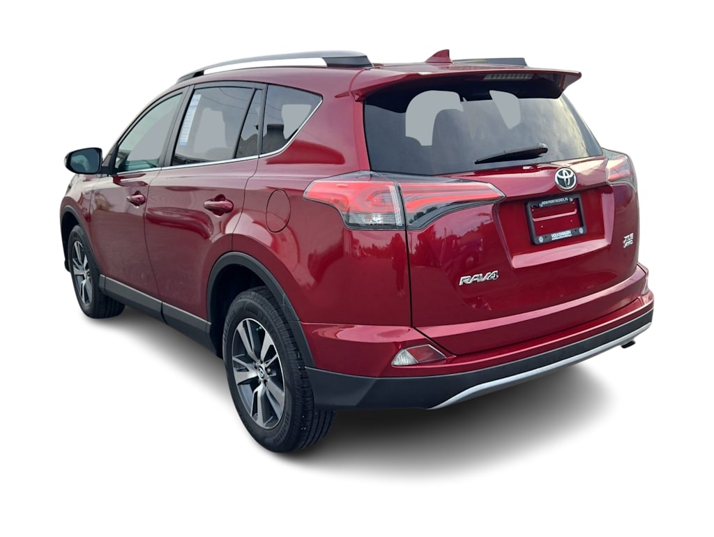 Thumbnail: 2018 Toyota RAV4 - 4