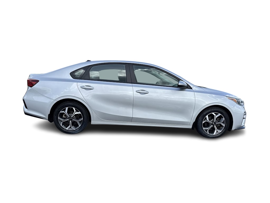 Thumbnail: 2021 Kia Forte - 21