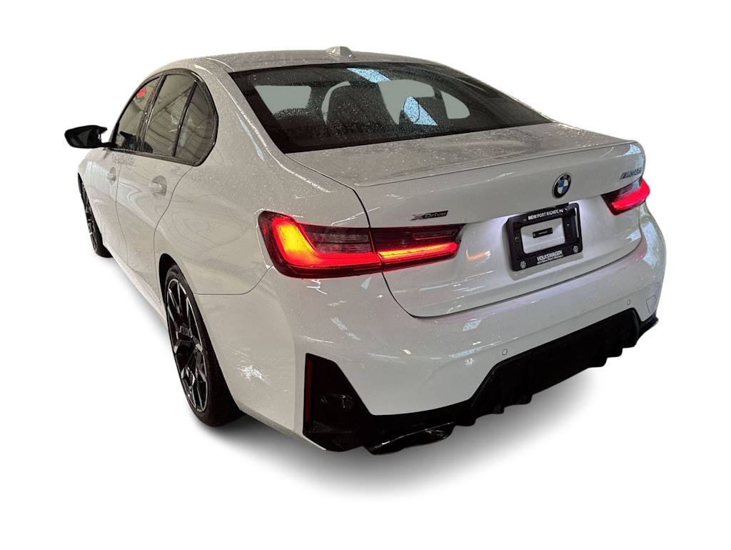 Thumbnail: 2026 BMW 3 Series - 4