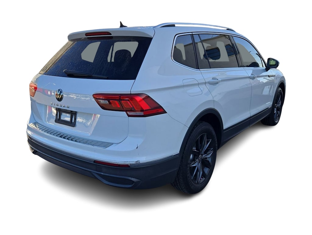 Thumbnail: 2022 Volkswagen Tiguan - 22