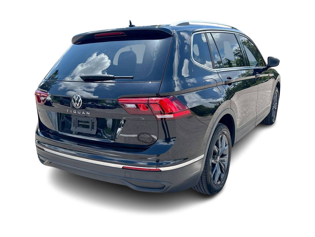 Thumbnail: 2022 Volkswagen Tiguan - 27