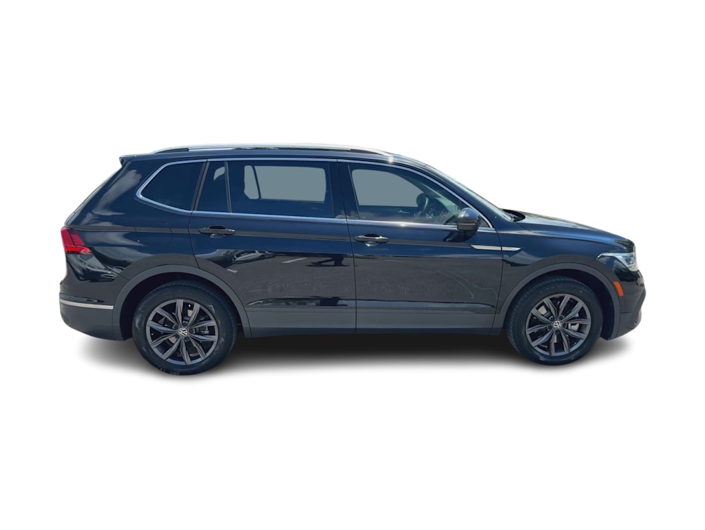 Thumbnail: 2022 Volkswagen Tiguan - 23
