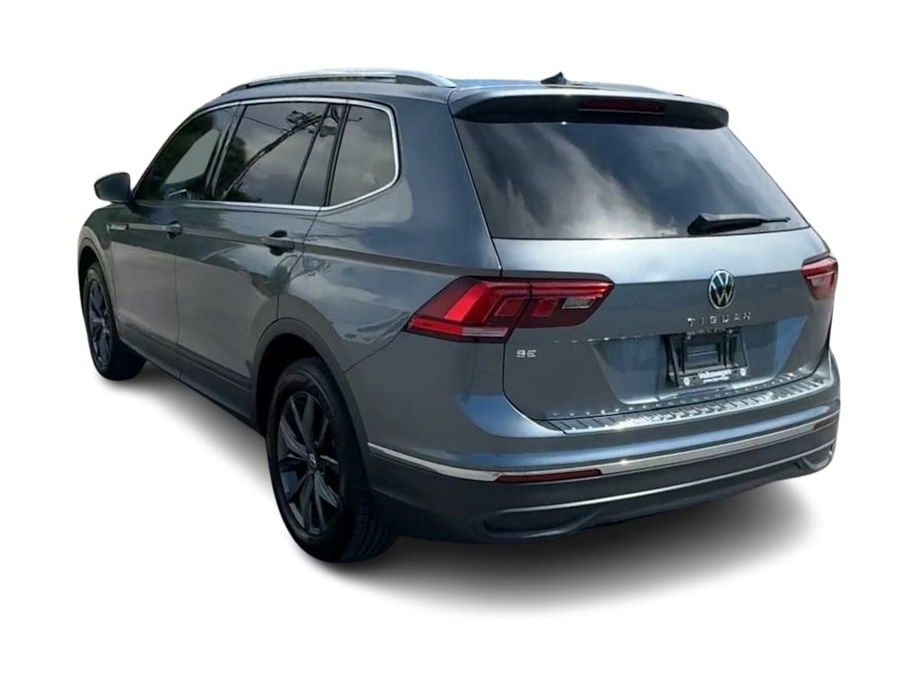 Thumbnail: 2022 Volkswagen Tiguan - 4
