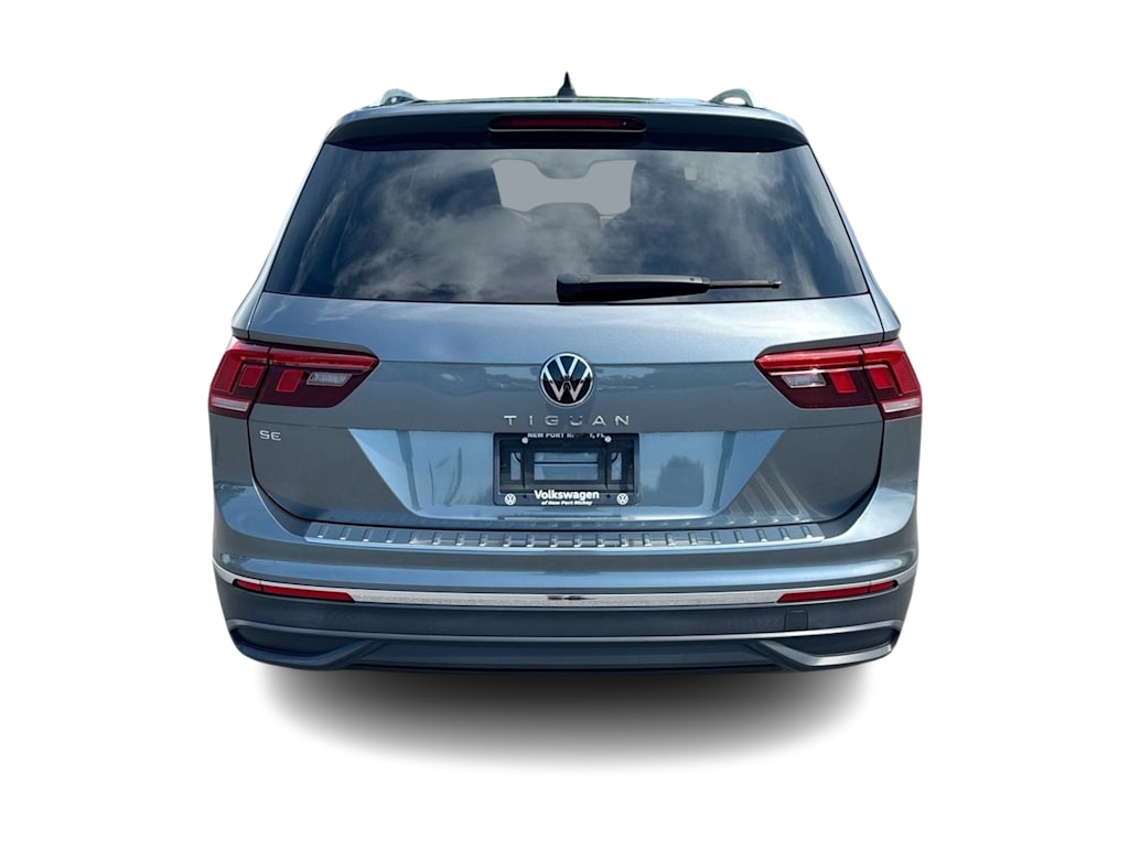 Thumbnail: 2022 Volkswagen Tiguan - 5