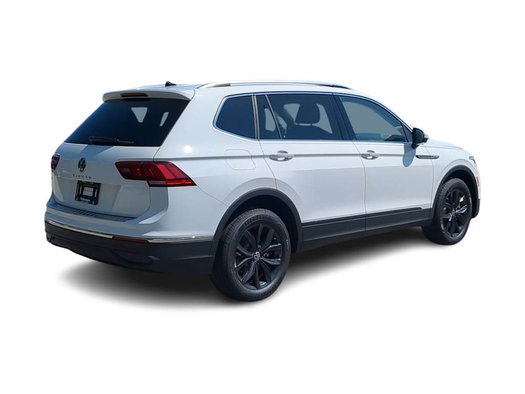Thumbnail: 2024 Volkswagen Tiguan - 22