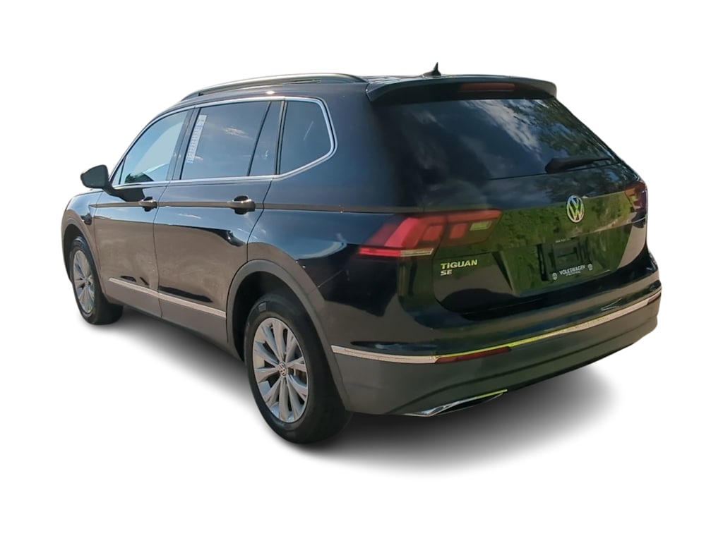 Thumbnail: 2018 Volkswagen Tiguan - 4