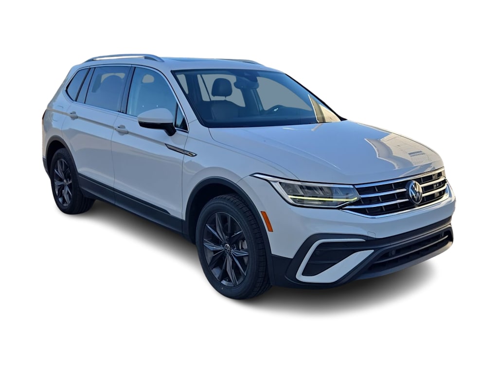 Thumbnail: 2022 Volkswagen Tiguan - 16