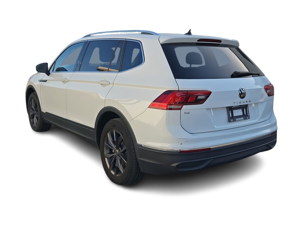 Thumbnail: 2022 Volkswagen Tiguan - 4