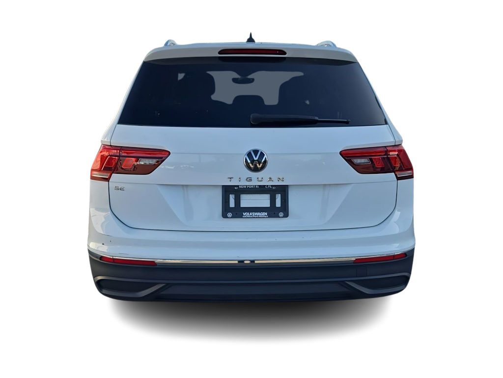 Thumbnail: 2022 Volkswagen Tiguan - 5