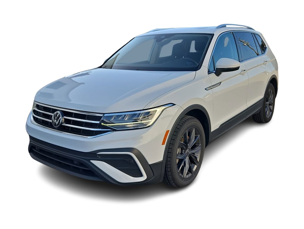 Thumbnail: 2022 Volkswagen Tiguan - 17