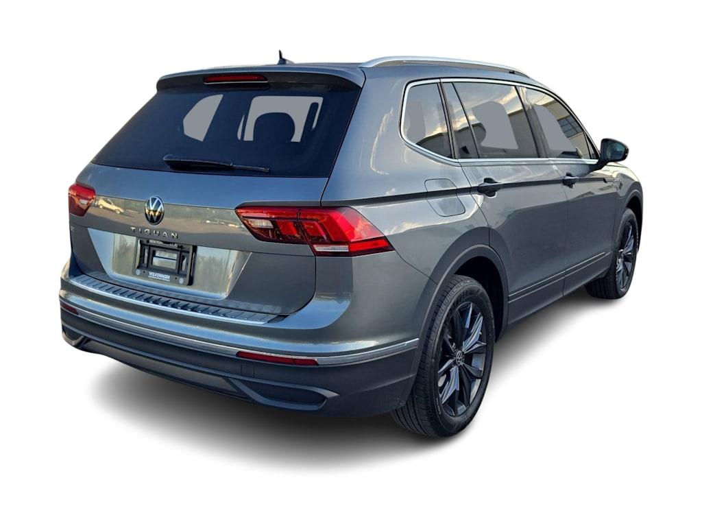 Thumbnail: 2023 Volkswagen Tiguan - 22