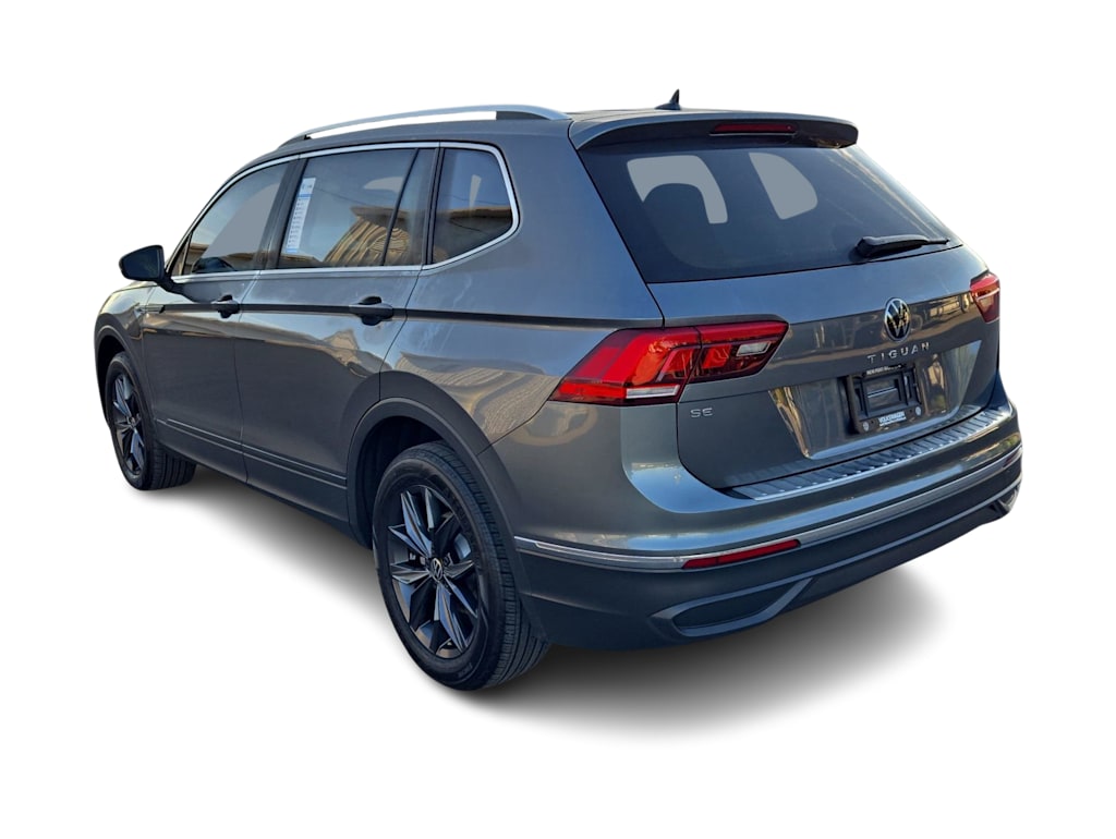 Thumbnail: 2023 Volkswagen Tiguan - 4