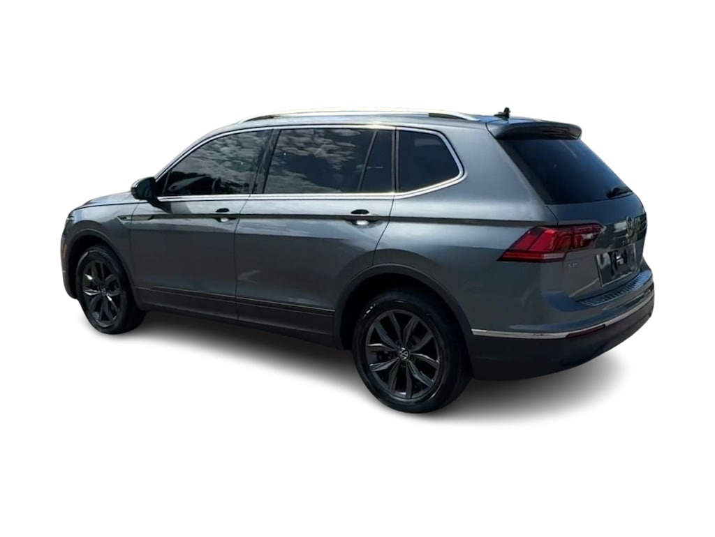 Thumbnail: 2023 Volkswagen Tiguan - 4