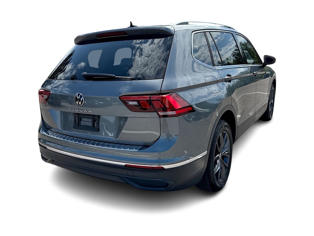 Thumbnail: 2023 Volkswagen Tiguan - 28