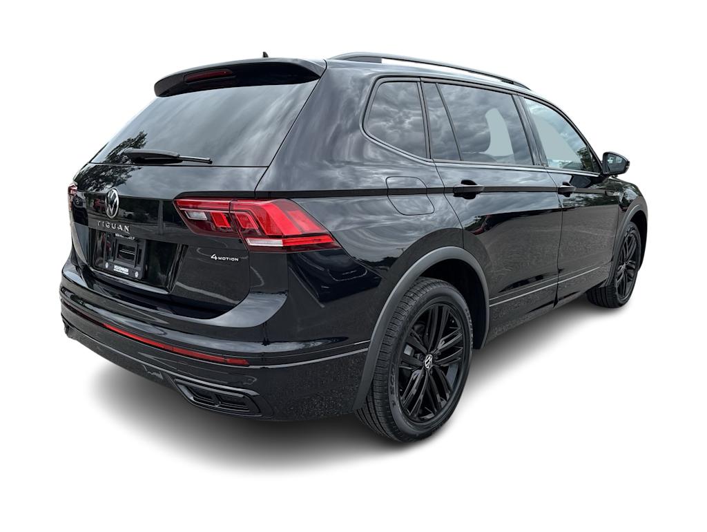 Thumbnail: 2022 Volkswagen Tiguan - 20