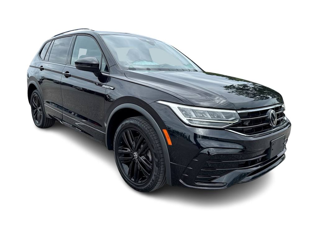 Thumbnail: 2022 Volkswagen Tiguan - 22