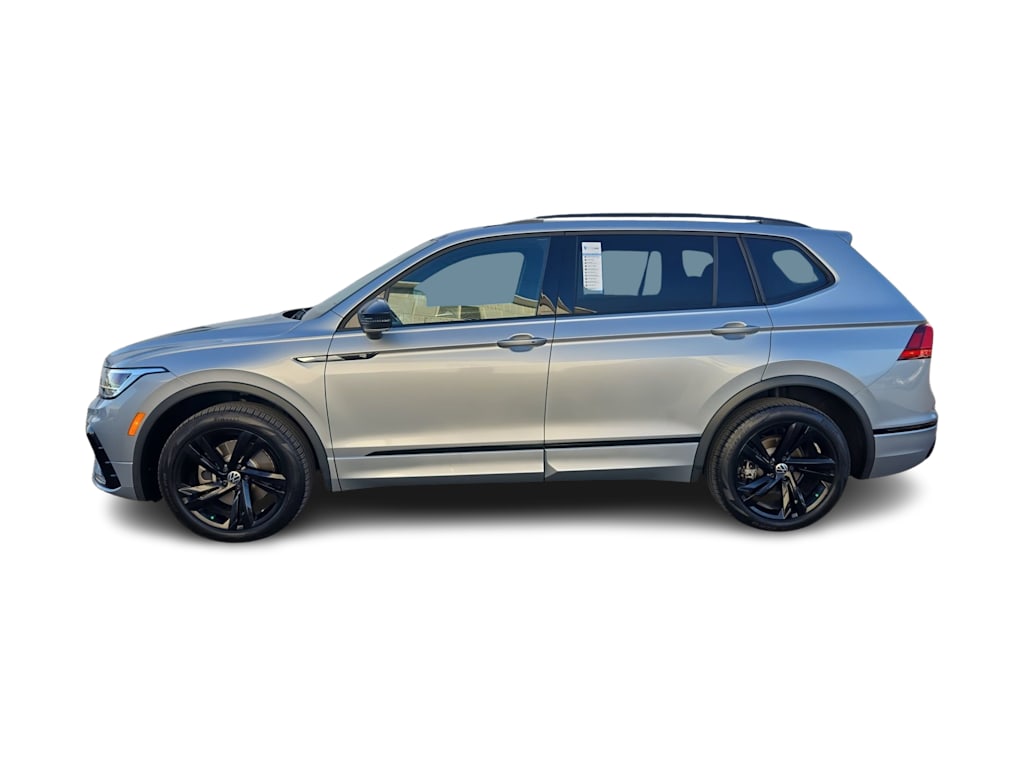 Thumbnail: 2023 Volkswagen Tiguan - 3