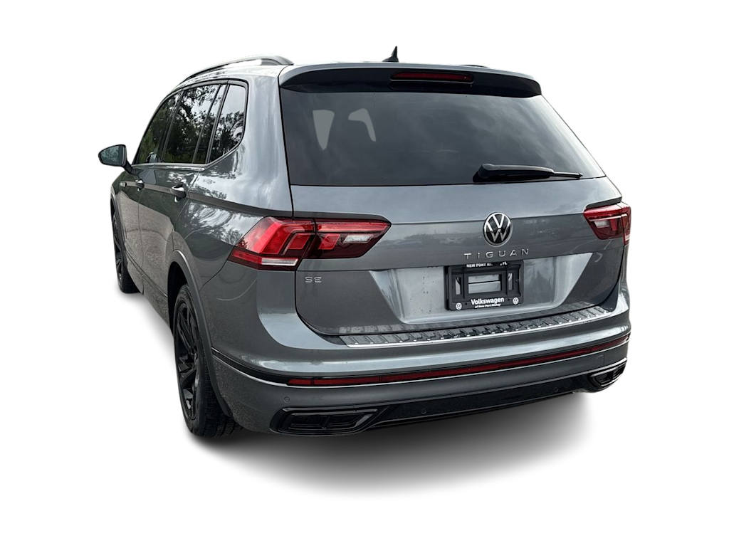 Thumbnail: 2024 Volkswagen Tiguan - 24