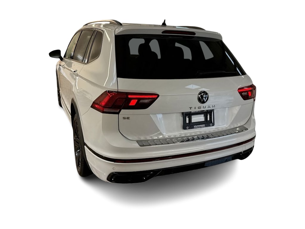 Thumbnail: 2024 Volkswagen Tiguan - 25