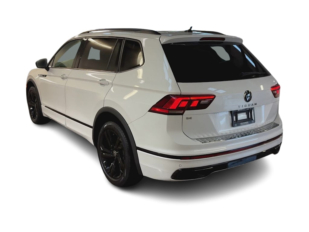 Thumbnail: 2024 Volkswagen Tiguan - 4