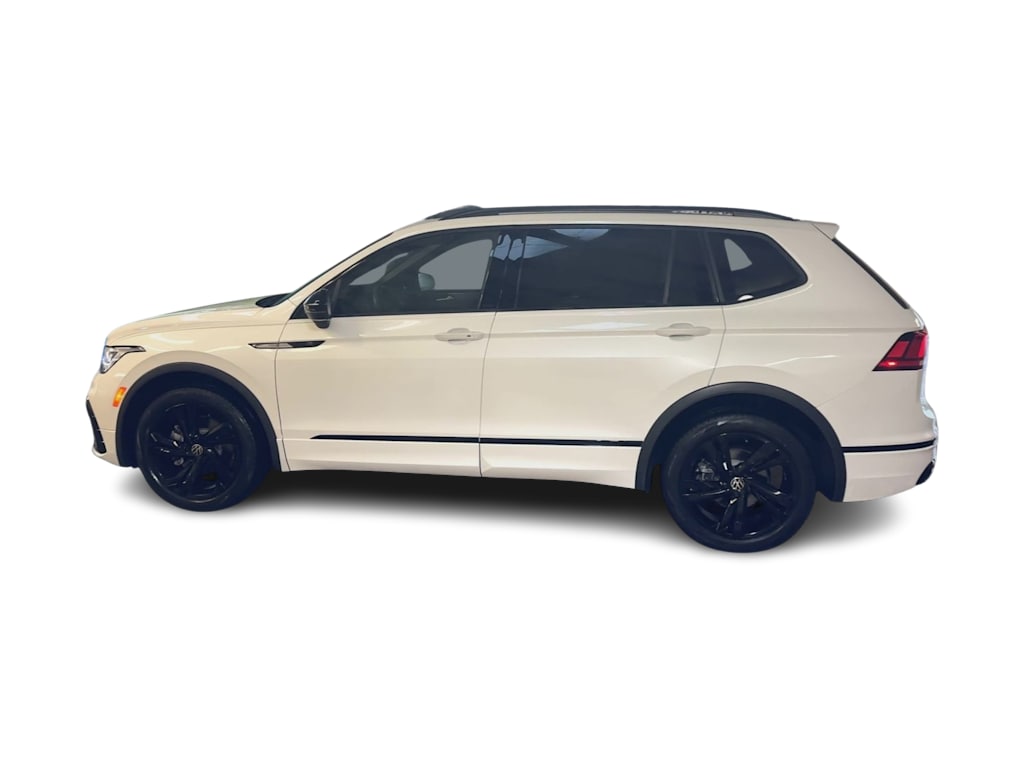 Thumbnail: 2024 Volkswagen Tiguan - 3