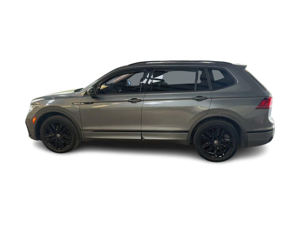 Thumbnail: 2022 Volkswagen Tiguan - 3