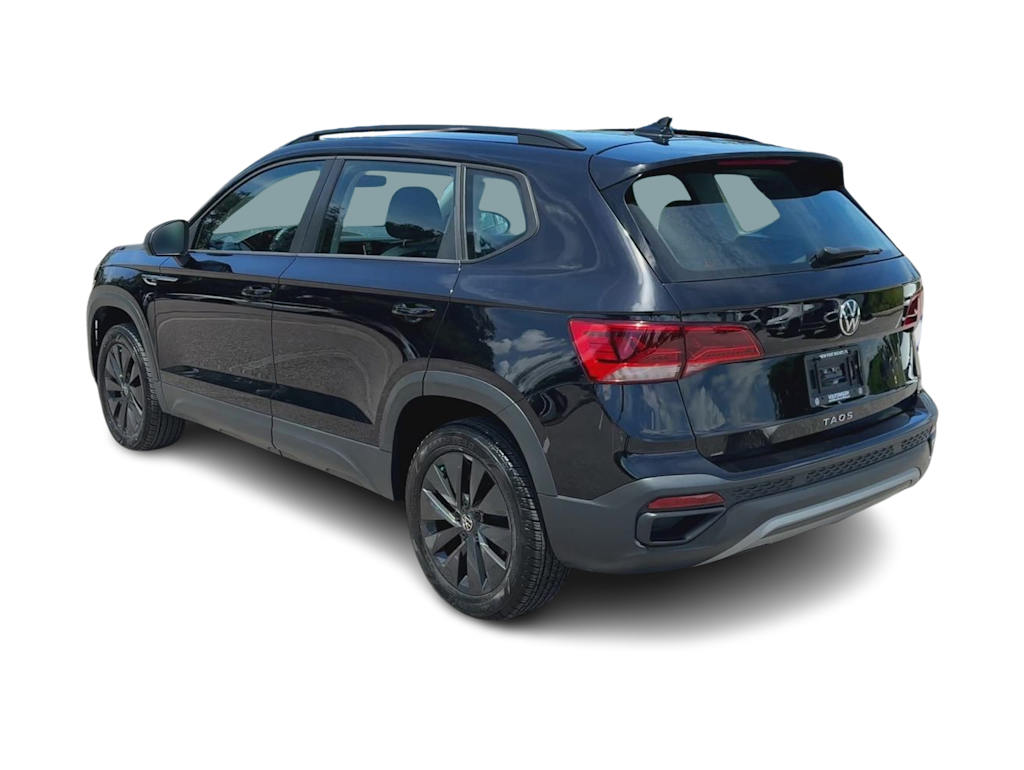 Thumbnail: 2023 Volkswagen Taos - 4