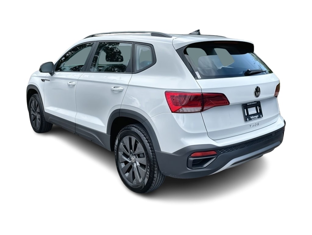 Thumbnail: 2023 Volkswagen Taos - 4